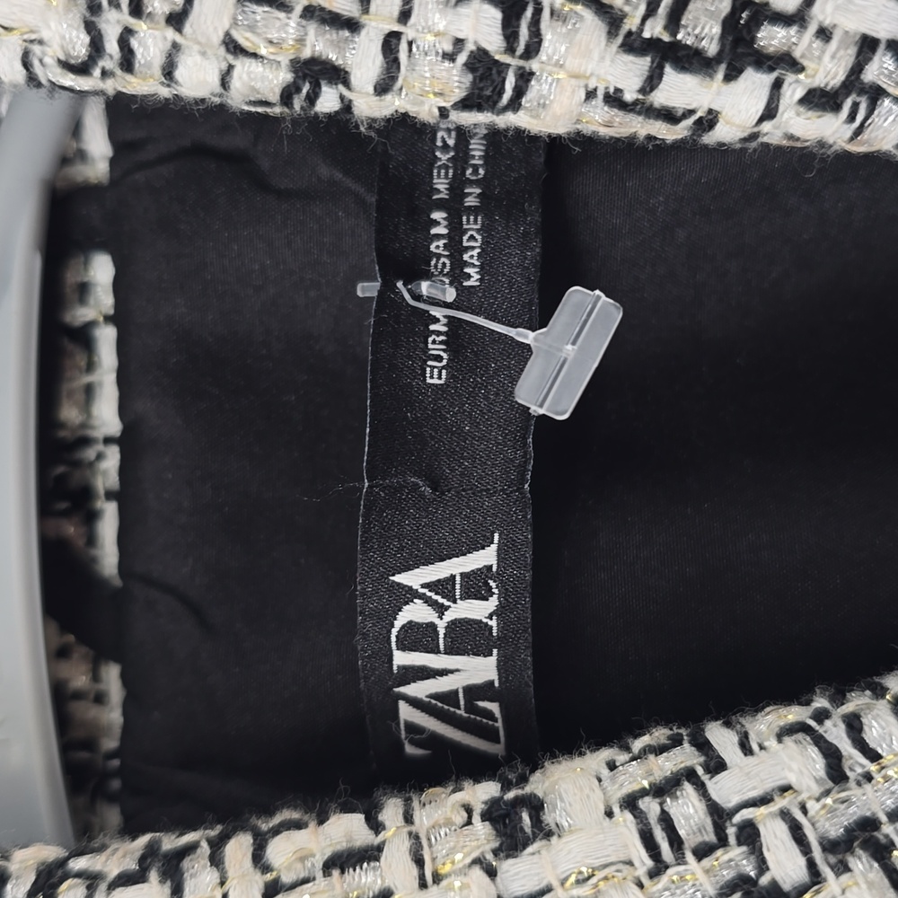 Zara Black and White Tweed Romper - Picture 6 of 8